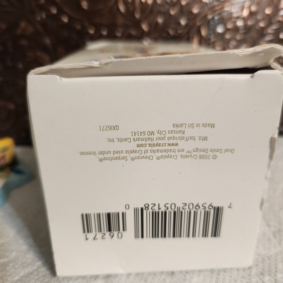 2008 Coloring Fun Hallmark Keepsake Ornament Christmas Memories Childhood - Picture 10 of 10